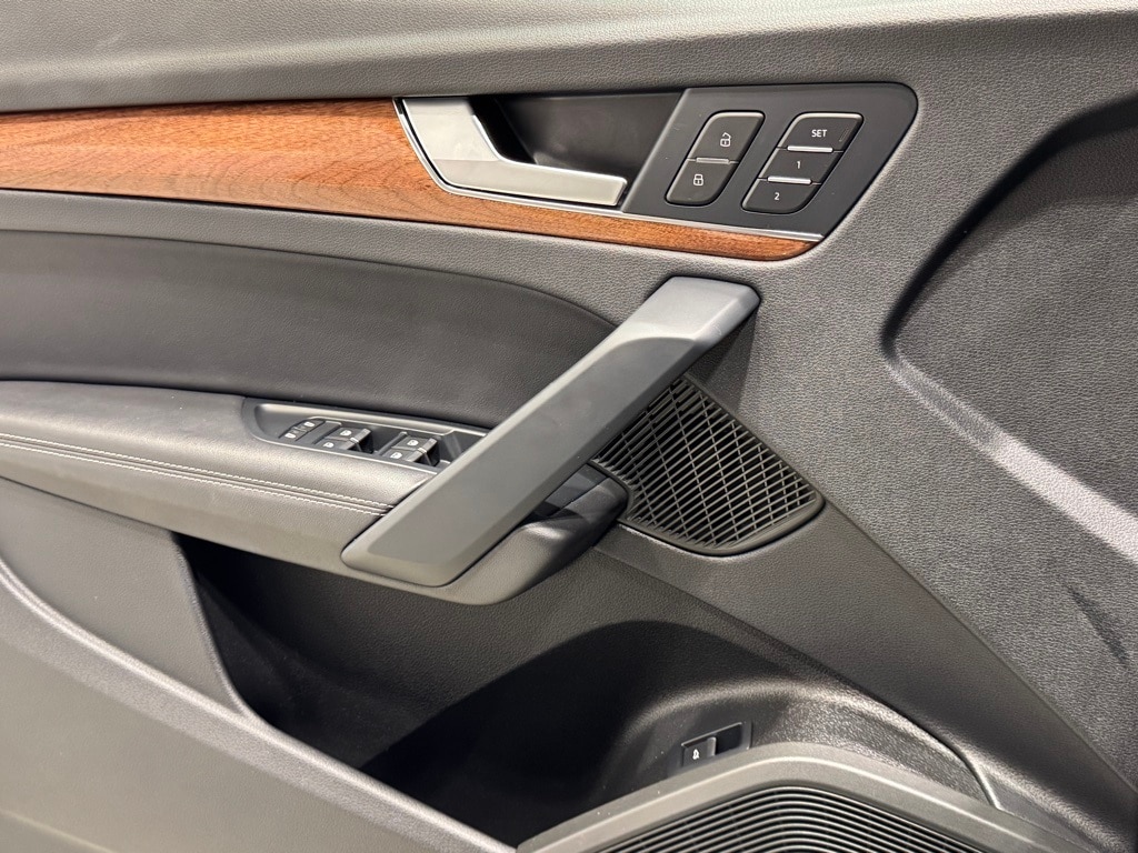 2023 AUDI Q5 - Image 18