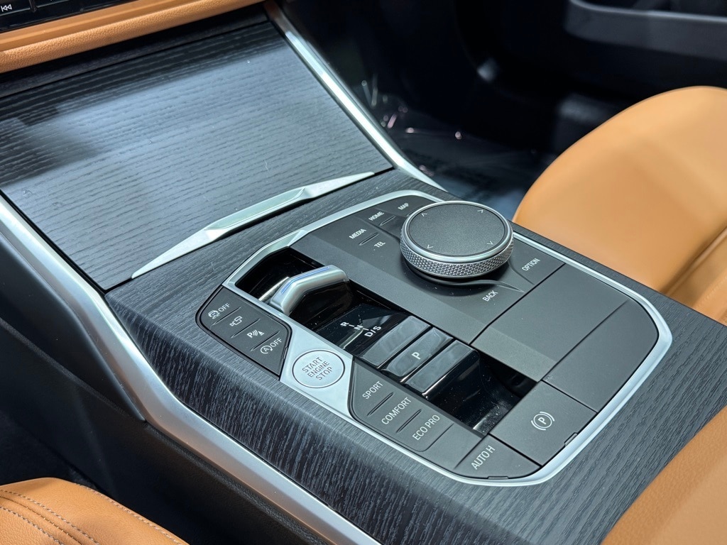 2025 BMW 330I - Image 18