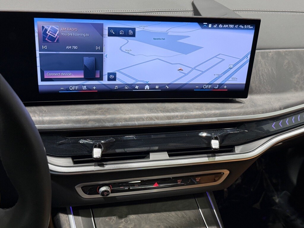 2026 BMW X7 - Image 16