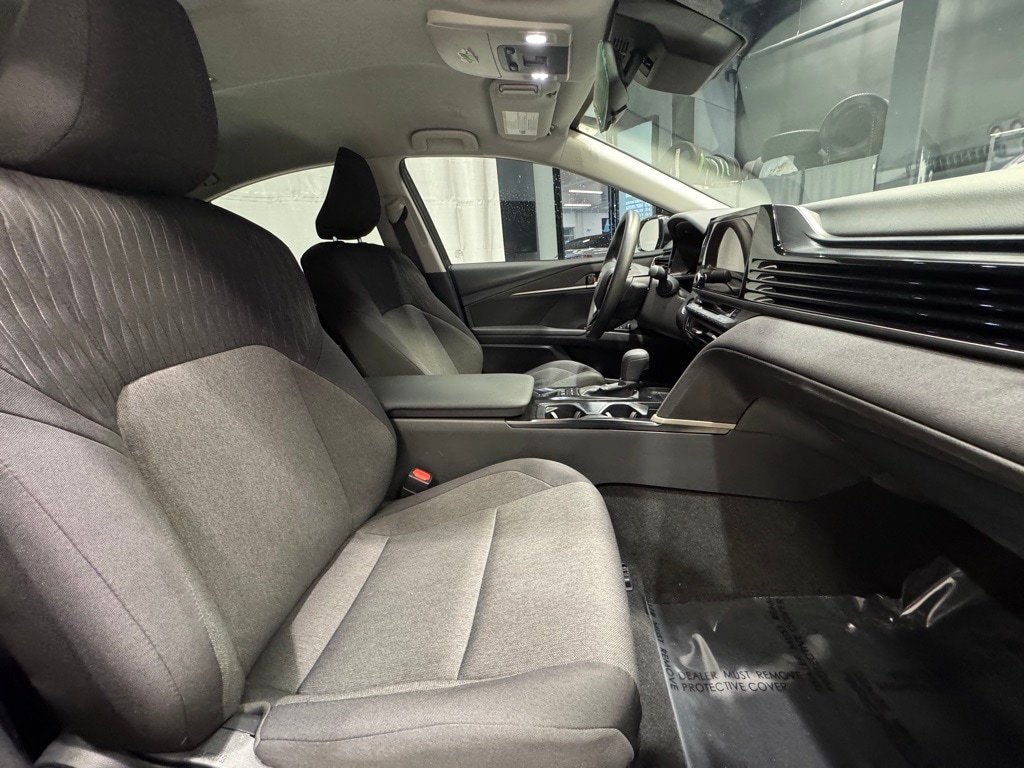 2025 TOYOTA CAMRY - Image 29