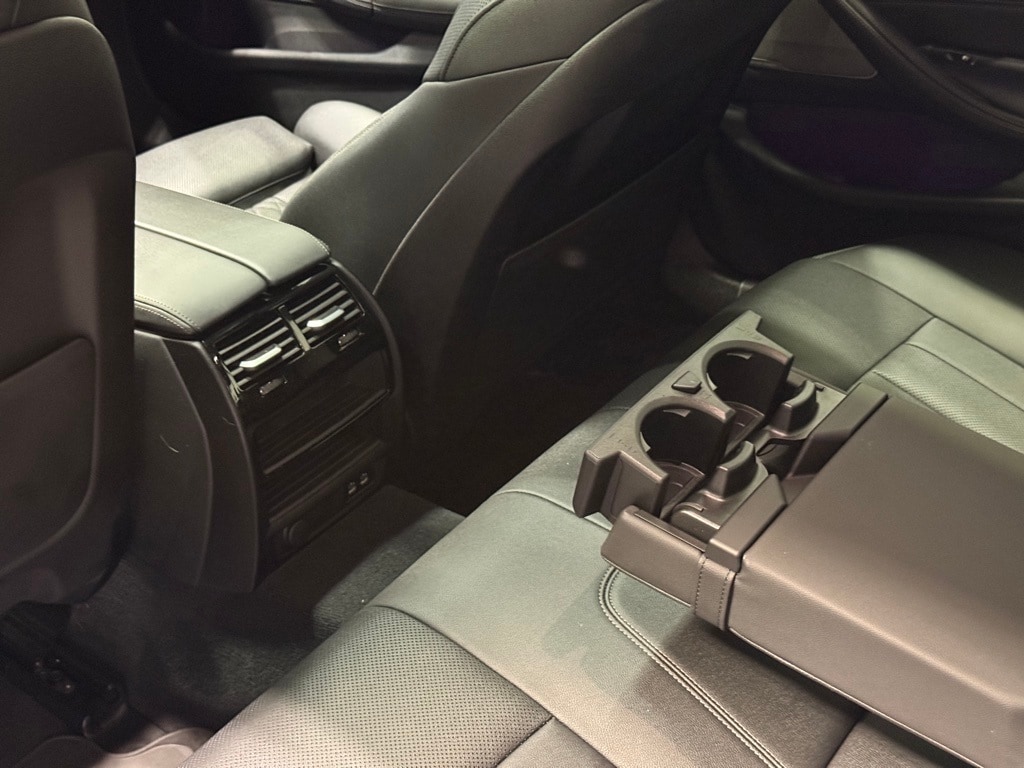 2023 BMW 540I - Image 22