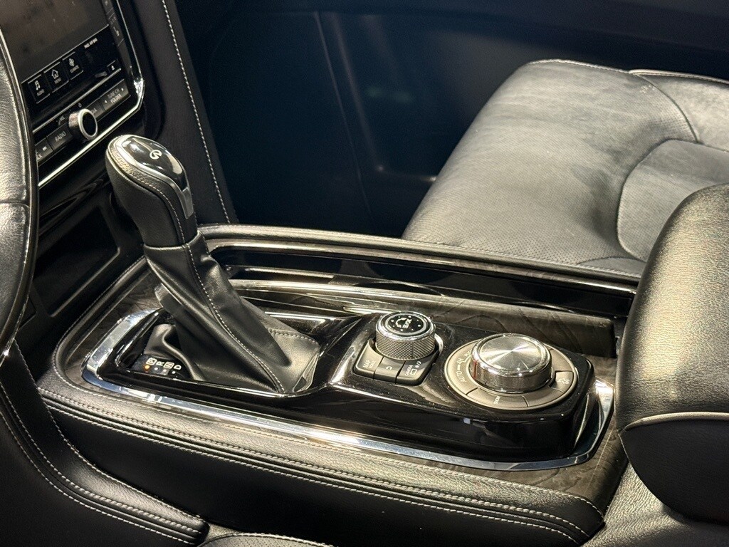 2021 INFINITI QX80 - Image 15