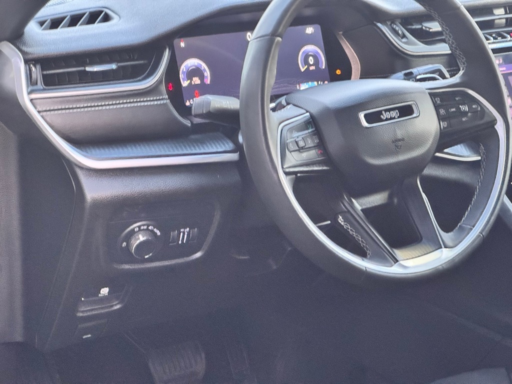 2024 JEEP GRAND CHEROKEE - Image 17