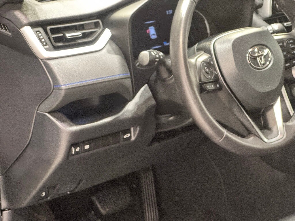 2020 TOYOTA RAV4 - Image 17