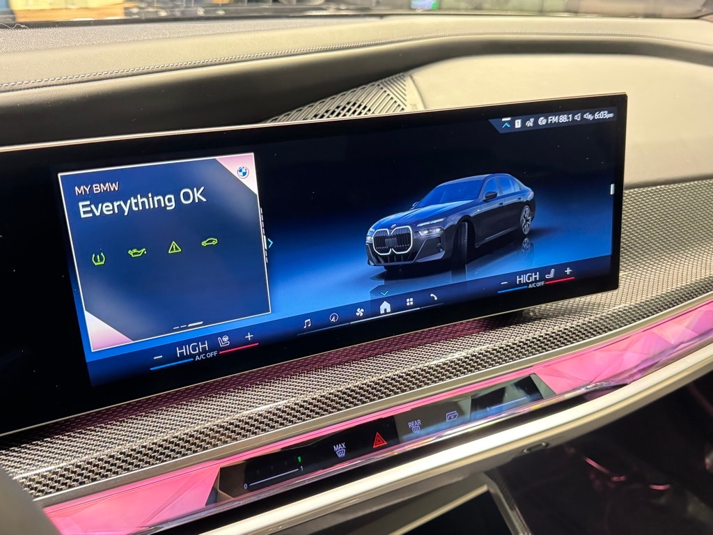 2023 BMW 760I - Image 12