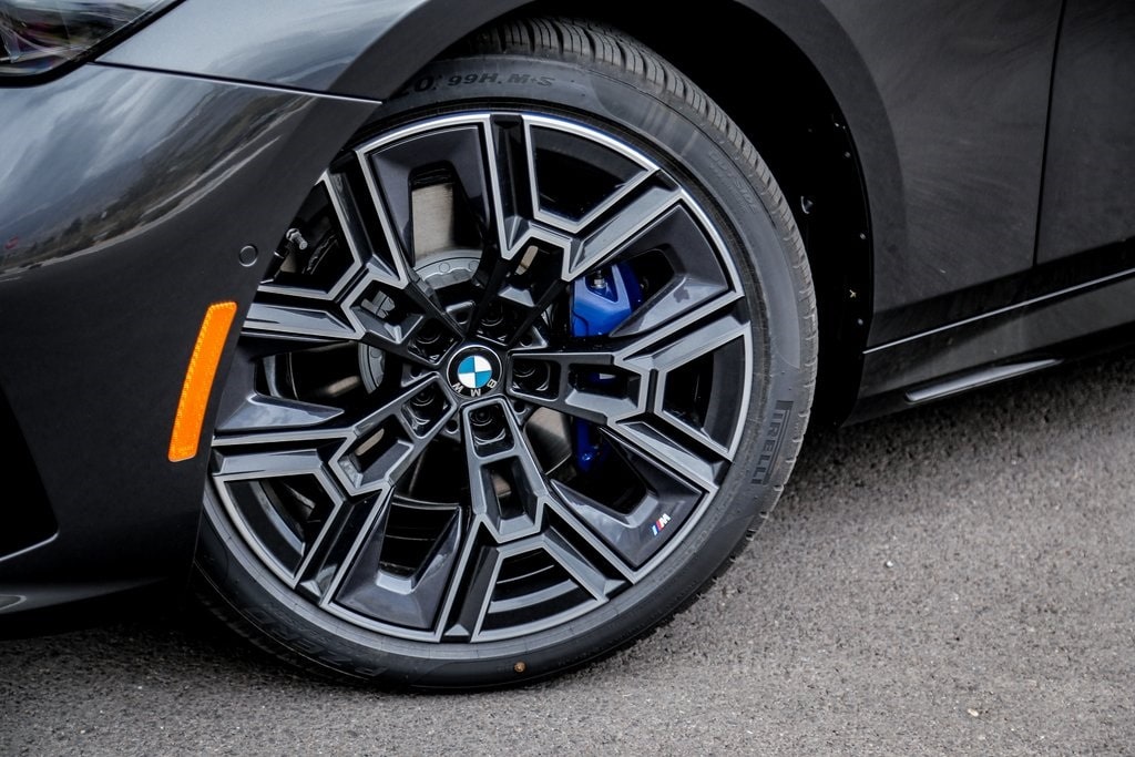 2026 BMW 5 Series 530i - Photo 9