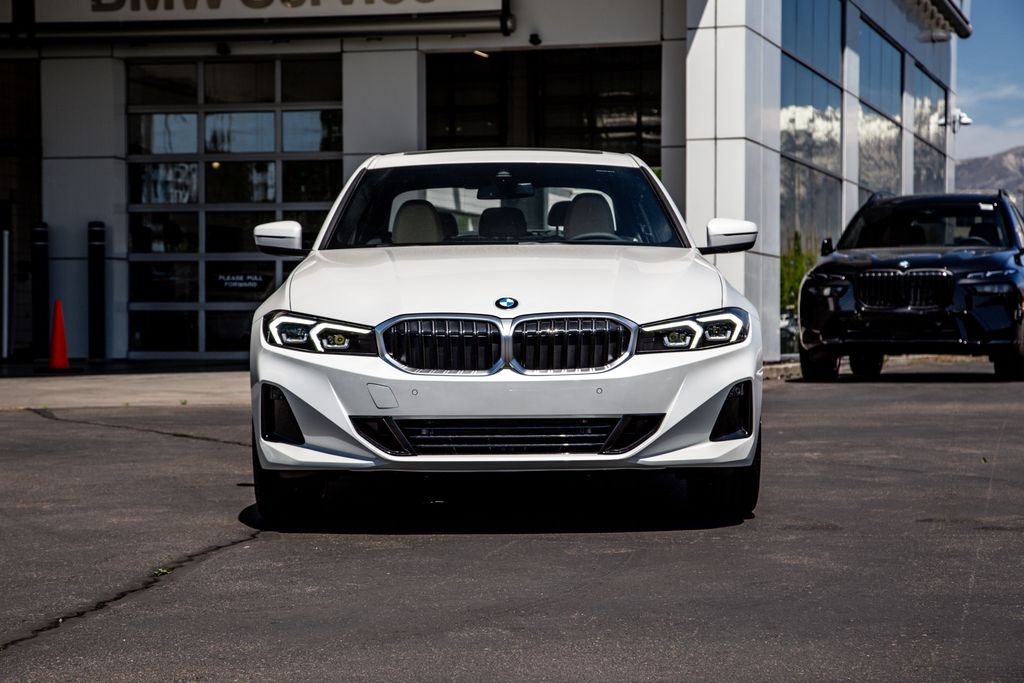 2026 BMW 3 Series 330i - Photo 7