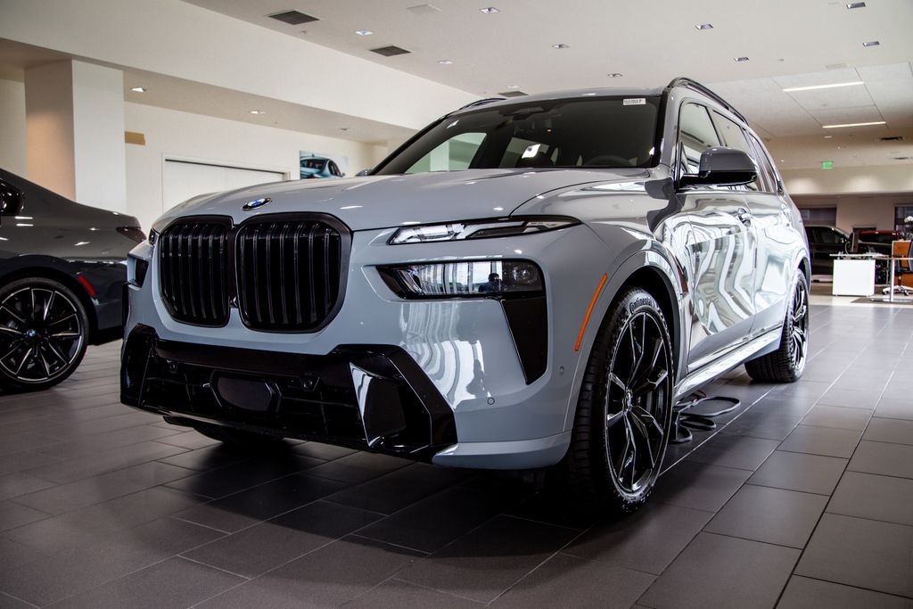 2027 BMW X7 xDrive40i's photo