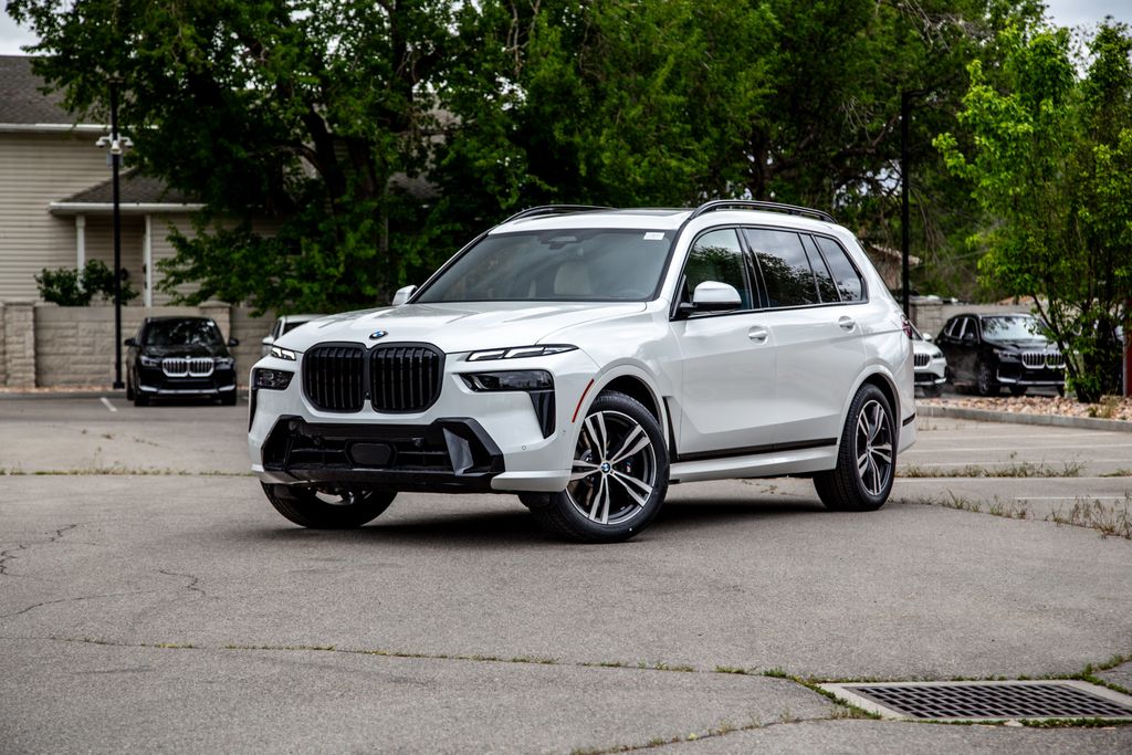 2026 BMW X7 xDrive40i's photo