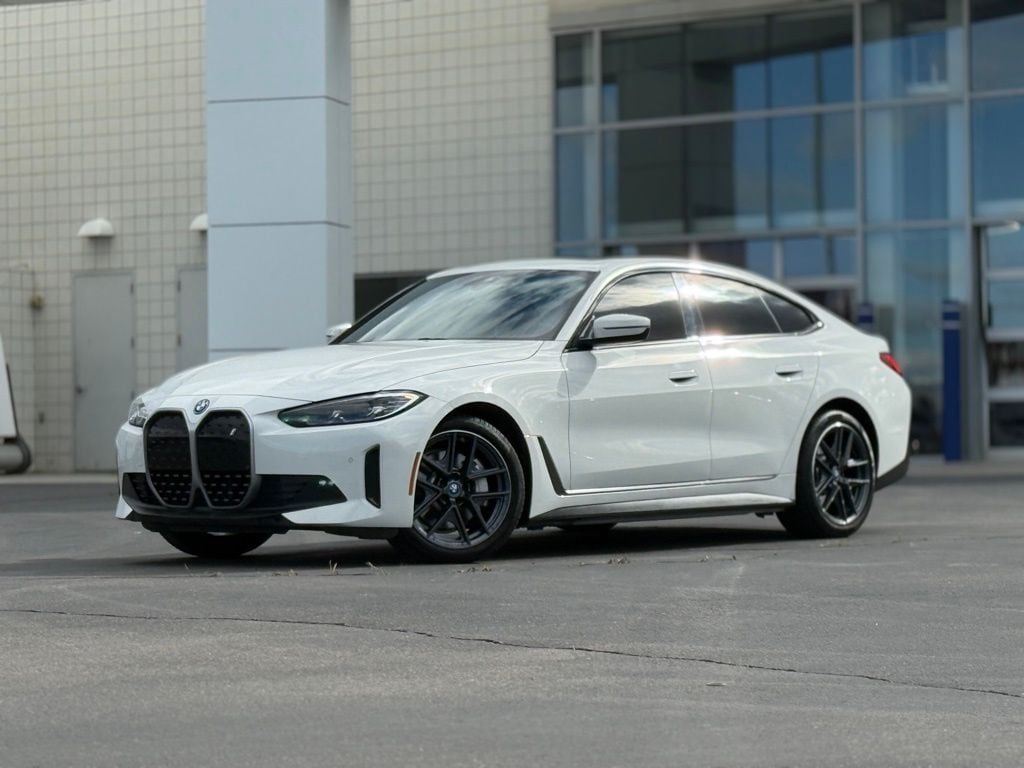 2023 BMW i4 eDrive35's photo