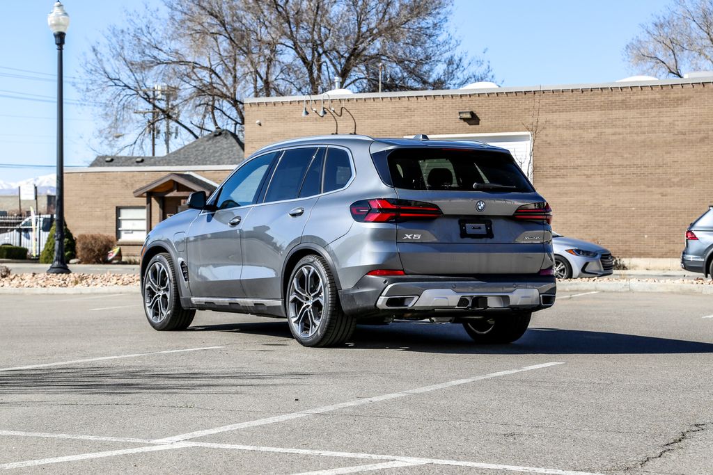 2026 BMW X5 50e - Photo 3