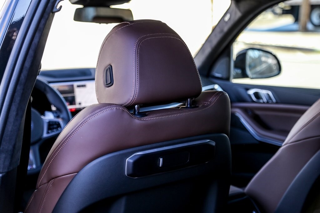 2026 BMW X5 50e - Photo 21