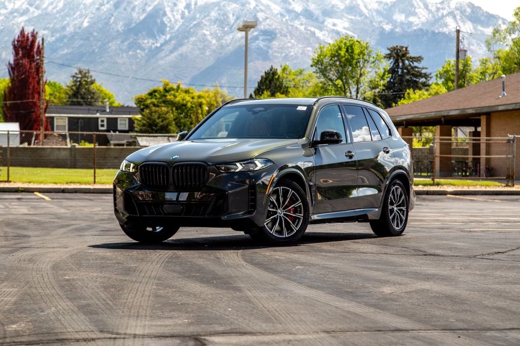 2026 BMW X5 xDrive50e's photo