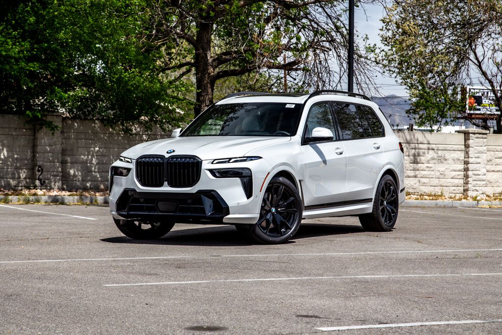 2026 BMW X7 xDrive40i's photo