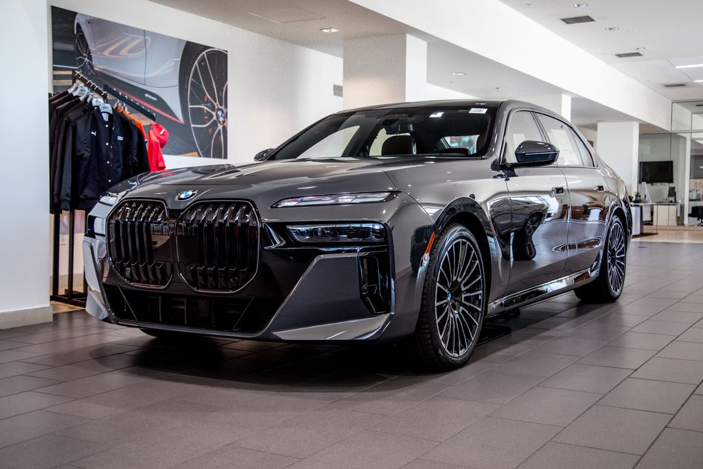 2026 BMW 7 Series 760i xDrive Sedan's photo