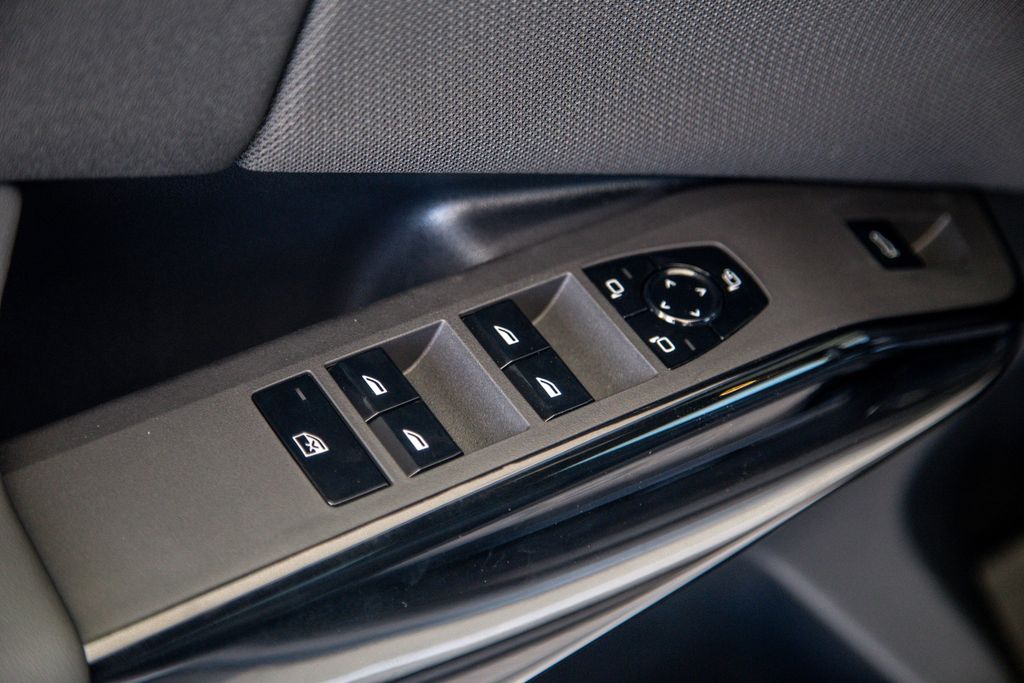 2026 BMW X3 30 - Photo 18