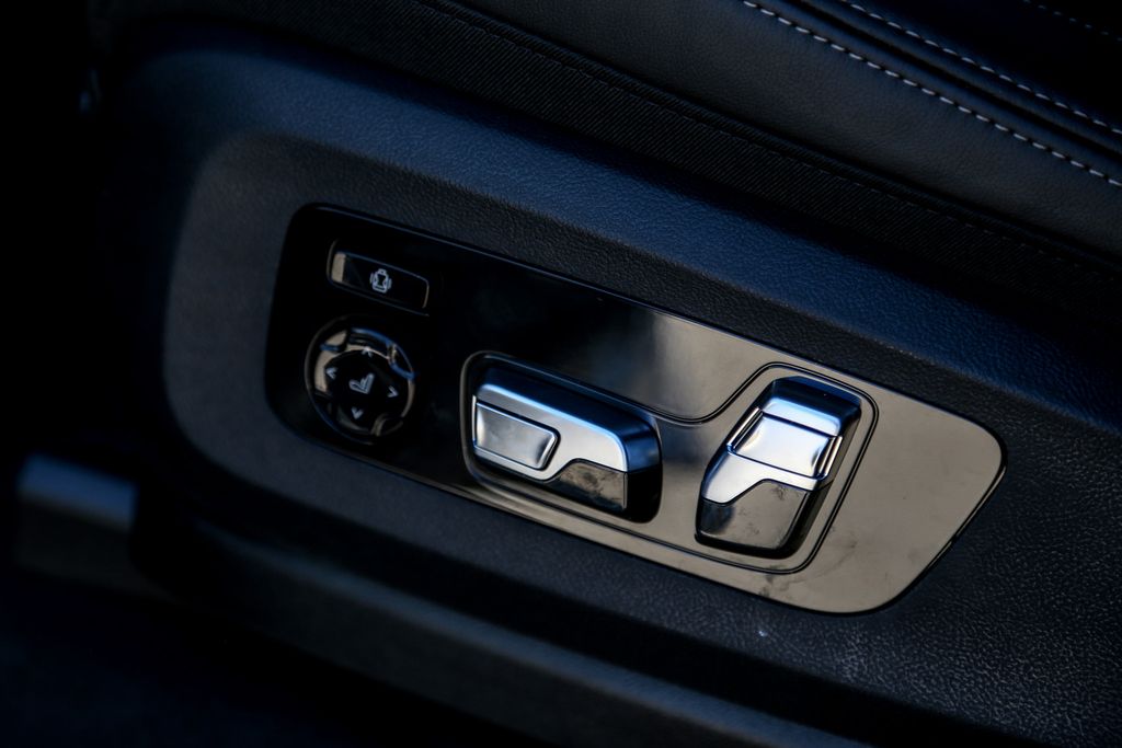2026 BMW X5 50e - Photo 20