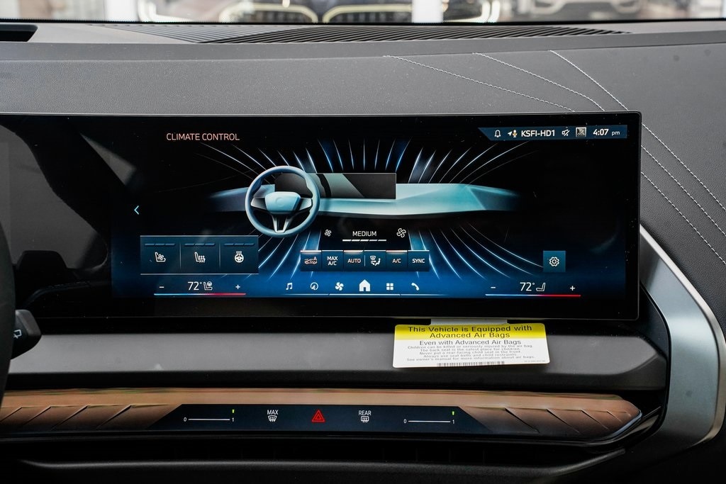 2026 BMW X3 30 - Photo 12