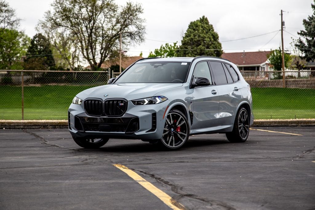 2026 BMW X5 M60i's photo