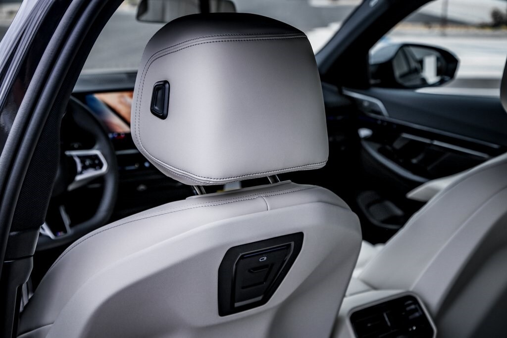 2026 BMW 5 Series 530i - Photo 21