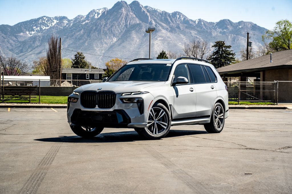 2026 BMW X7 xDrive40i's photo