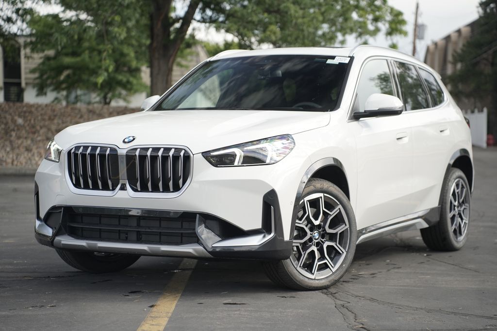 2026 BMW X1 xDrive28i's photo