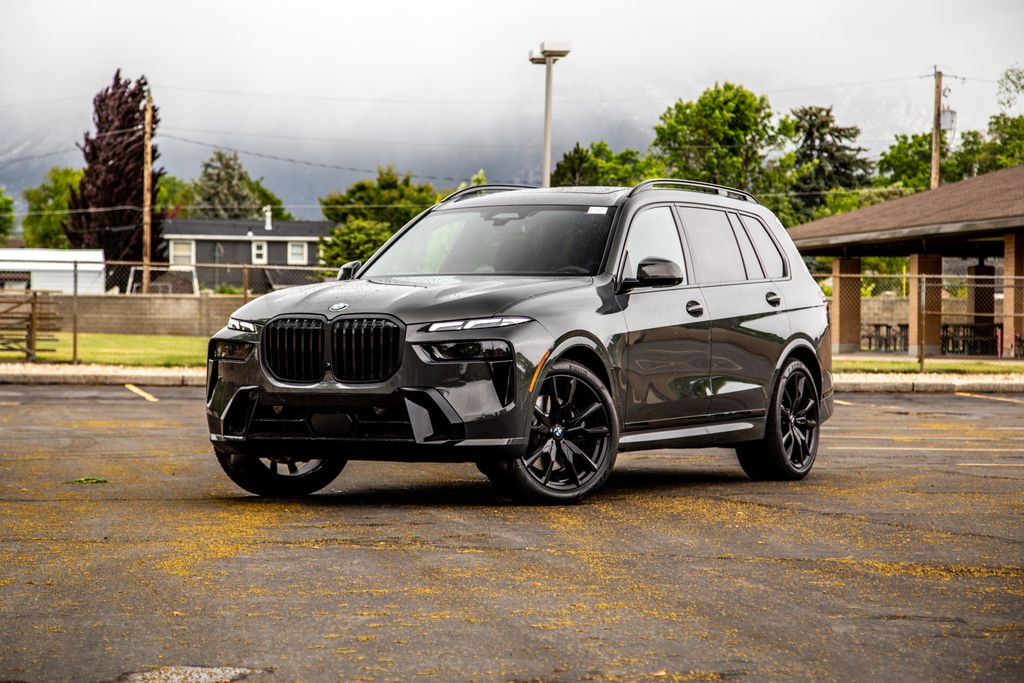 2027 BMW X7 xDrive40i's photo