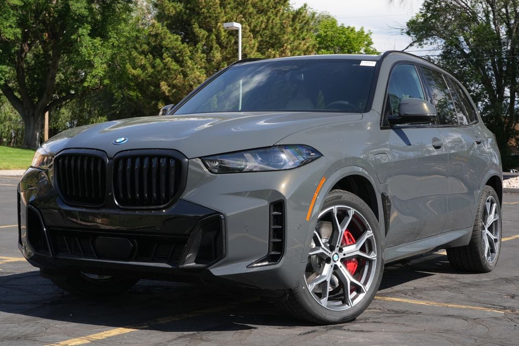 2026 BMW X5 xDrive50e's photo