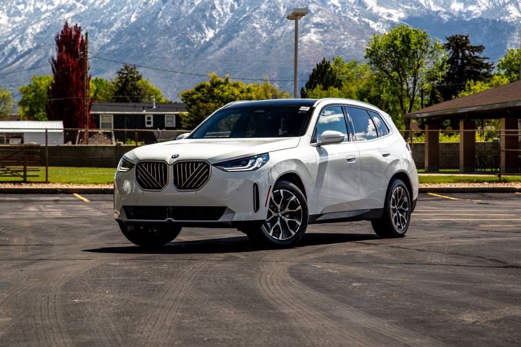 2026 BMW X3 30 XDRIVE's photo