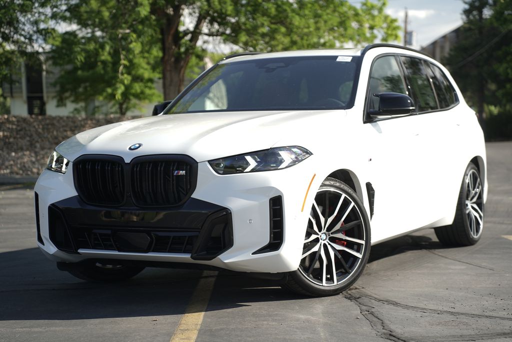 2026 BMW X5 M60i's photo