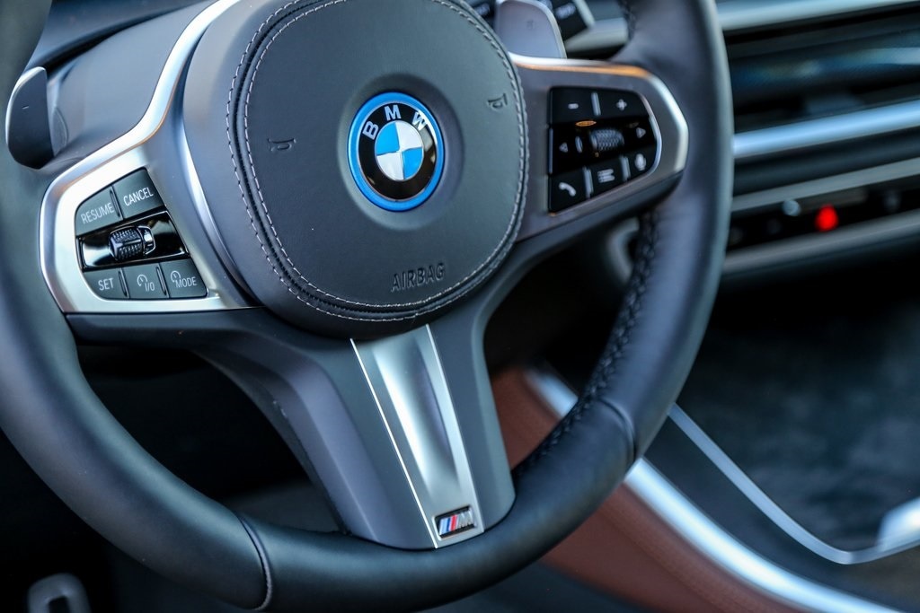 2026 BMW X5 50e - Photo 11