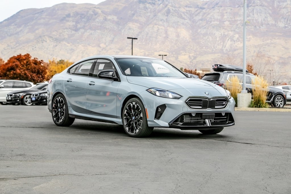 2026 BMW 2 Series M235 - Photo 7