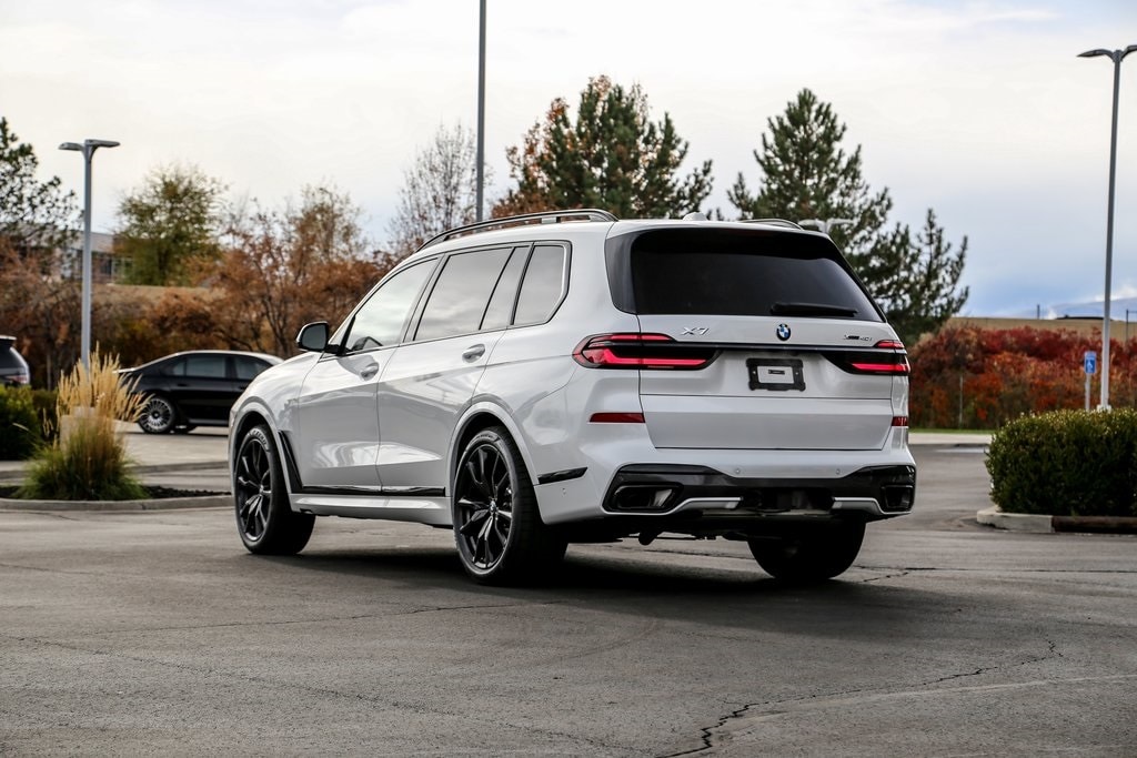 2026 BMW X7 40i - Photo 3