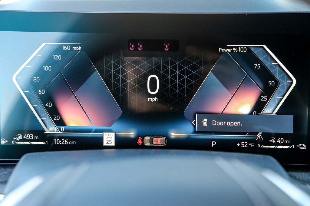 2026 BMW X5 50e - Photo 14
