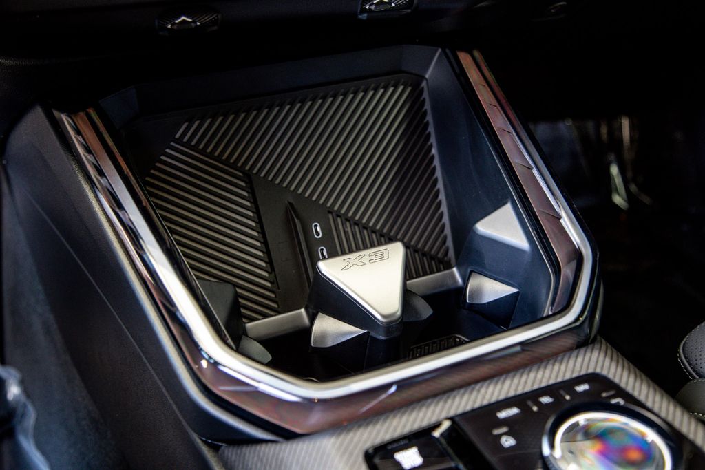 2026 BMW X3 30 - Photo 15
