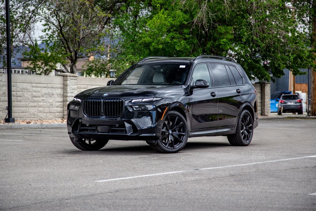 2026 BMW X7 xDrive40i's photo