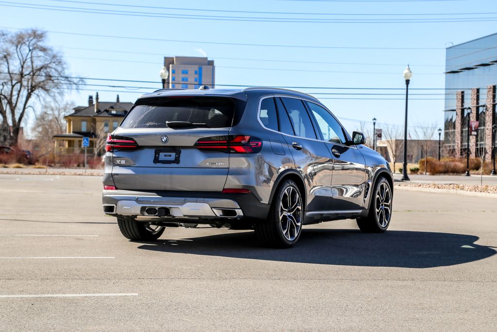 2026 BMW X5 50e - Photo 5