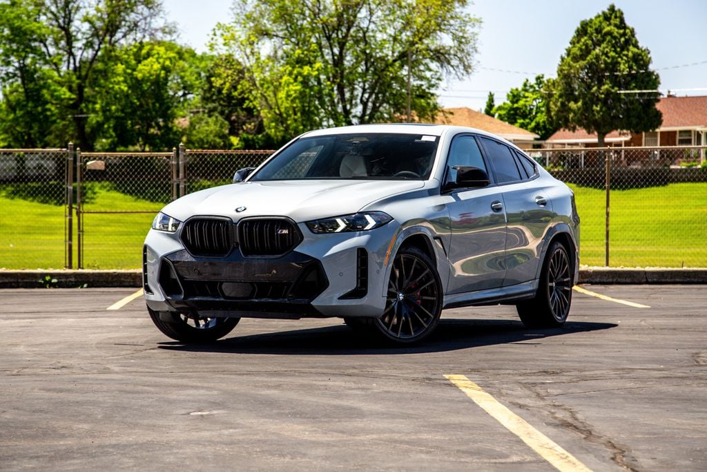 2027 BMW X6 M60i's photo