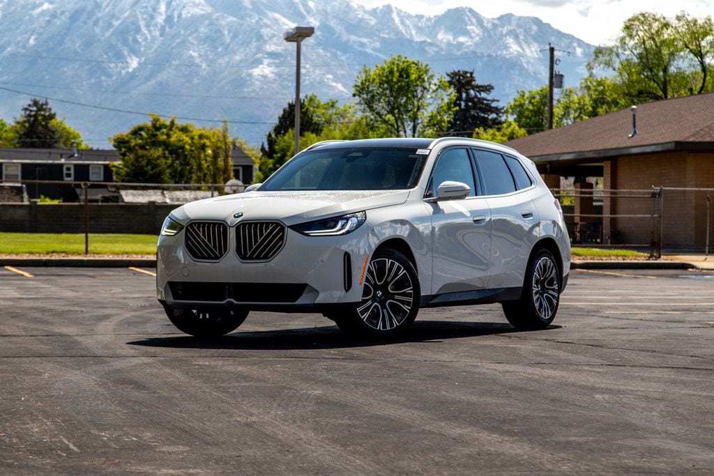 2026 BMW X3 30 XDRIVE's photo