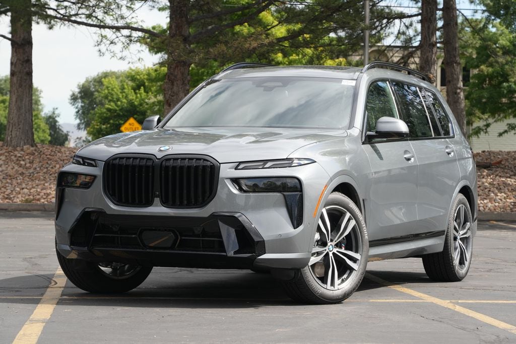 2027 BMW X7 xDrive40i's photo