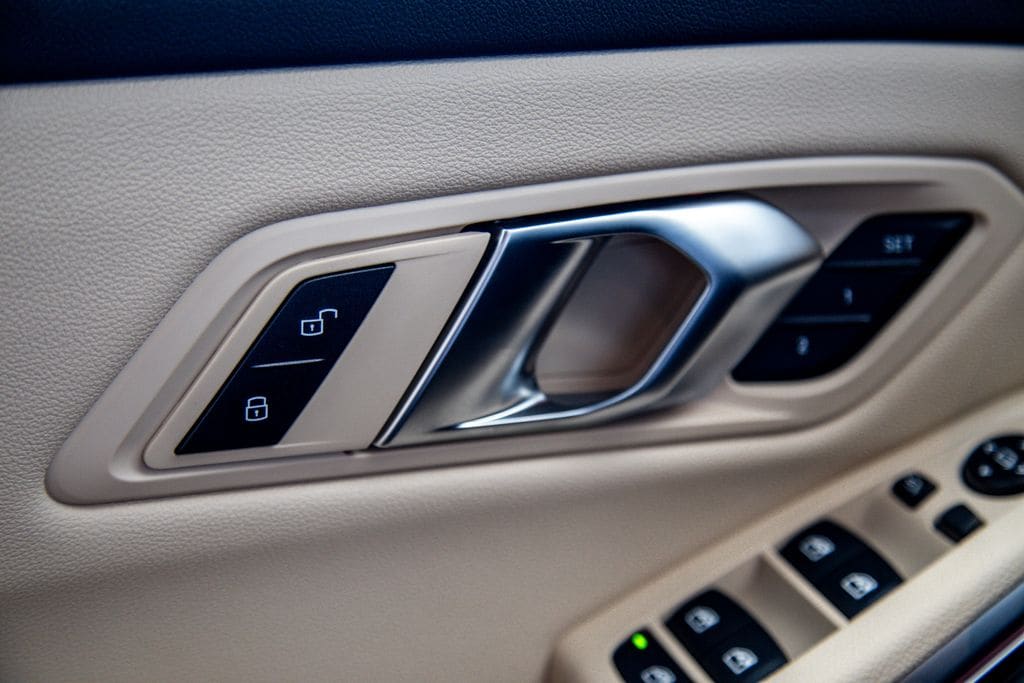 2026 BMW 3 Series 330i - Photo 17