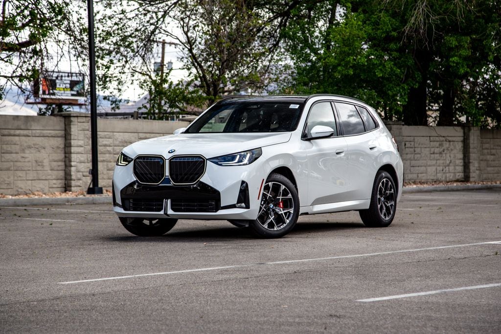 2026 BMW X3 30 XDRIVE's photo