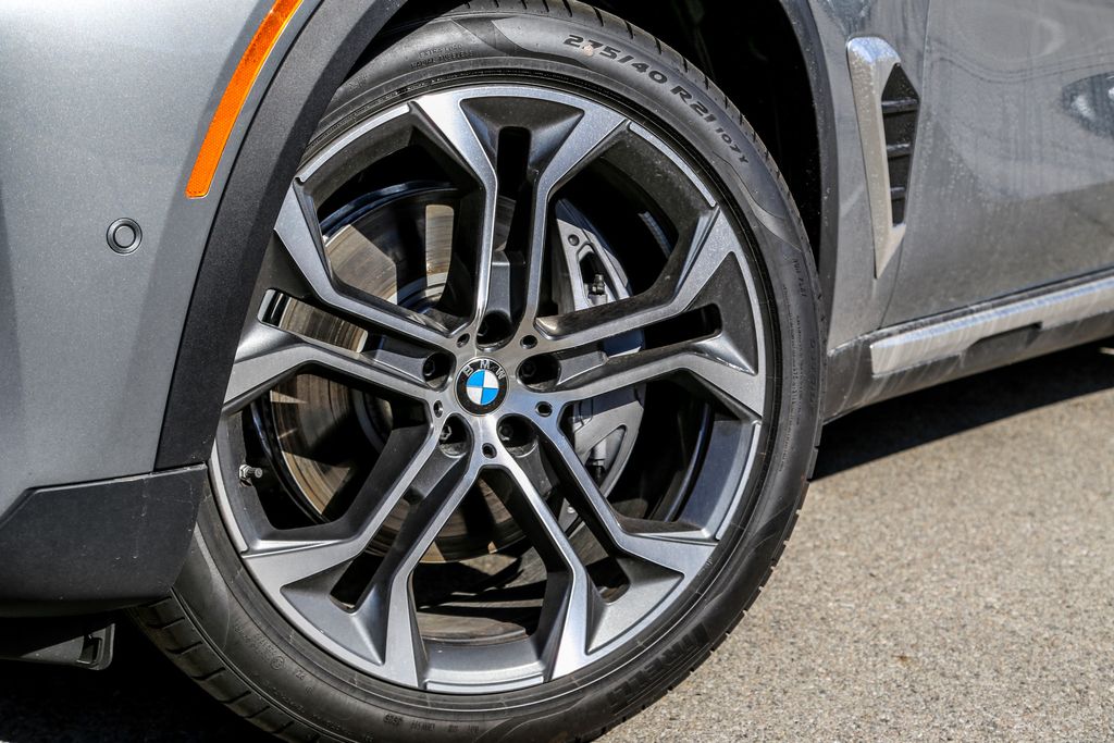 2026 BMW X5 50e - Photo 9