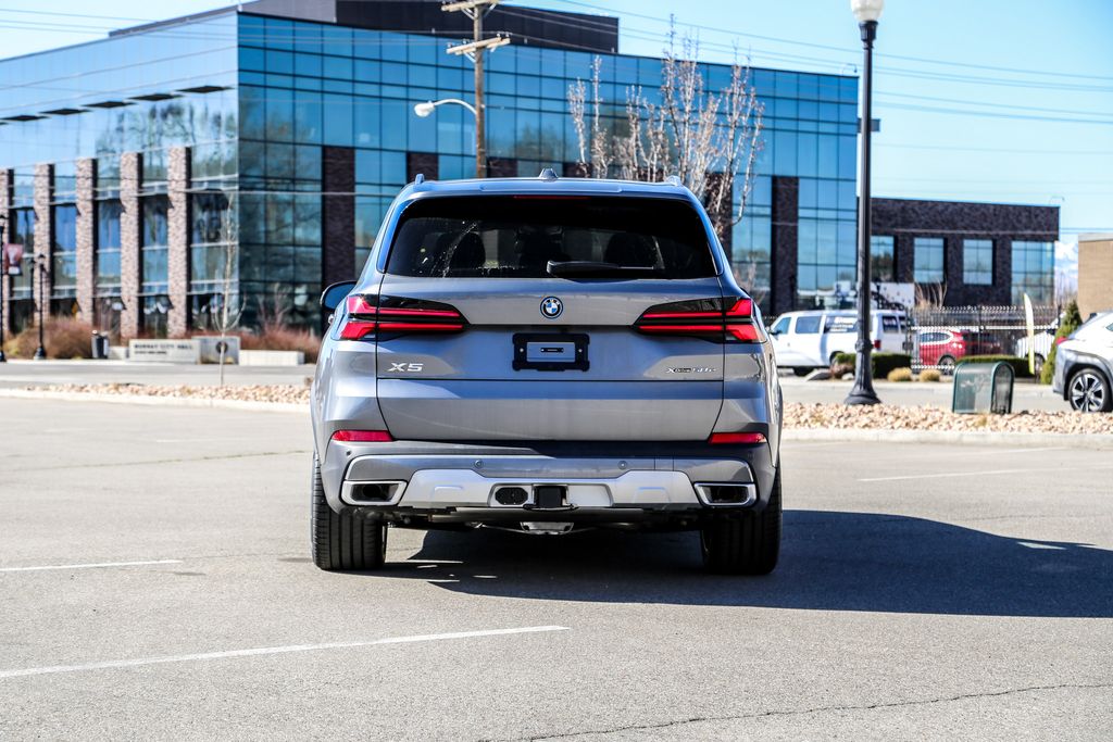 2026 BMW X5 50e - Photo 4