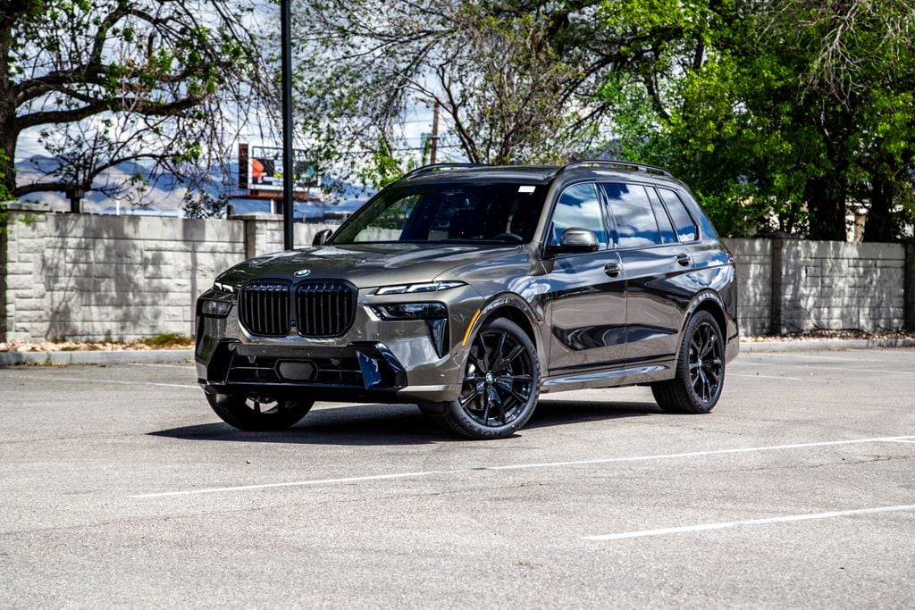2026 BMW X7 xDrive40i's photo