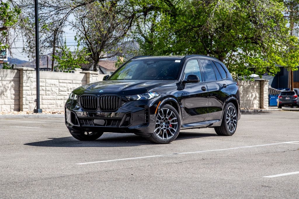 2026 BMW X5 xDrive50e's photo