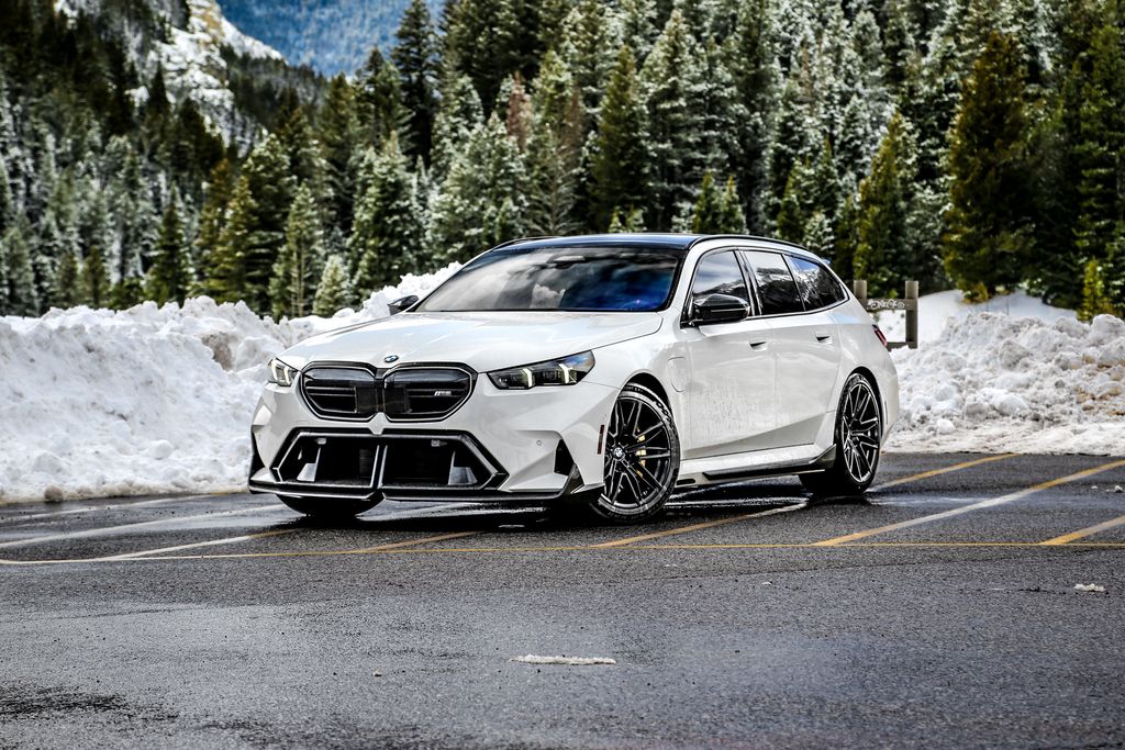 2026 BMW M5 M5 Touring's photo