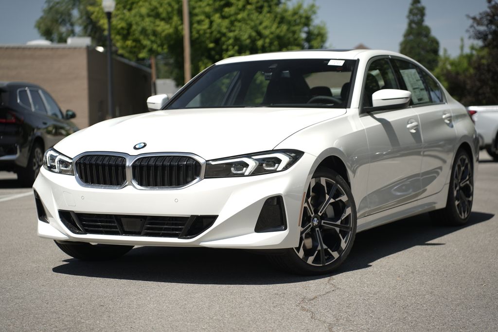 2026 BMW 3 Series 330i xDrive Sedan's photo