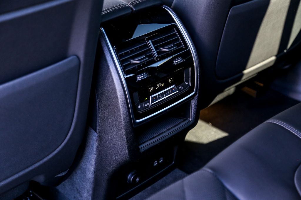 2026 BMW X5 40i - Photo 23