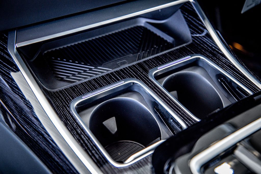 2026 BMW 7 Series 760i - Photo 25